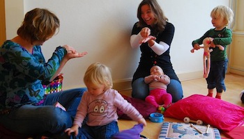 Babycursus - Babygebaren Zing, Speel & Gebaar - Foto
