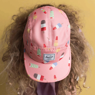 Naast coole rugzakken heeft Herschel Supply nu ook mooie petten.