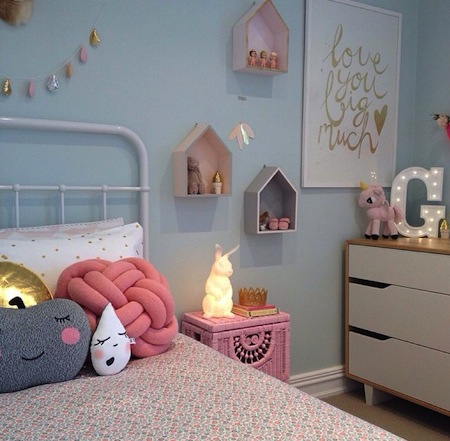 10 Girly Girls Rooms