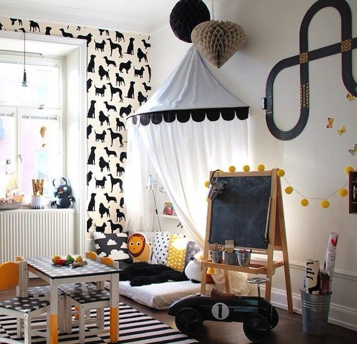 10 Happy Playrooms