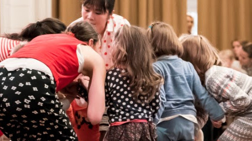 INTERNATIONAAL THEATER AMSTERDAM; IEDERE ZONDAGMORGEN VOOR KLEINTJES