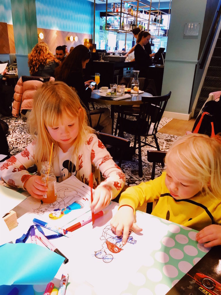 OP ZONDAG BRUNCHEN MET KINDEREN BIJ BROOKS IN AMSTERDAM | CITYMOM.nl