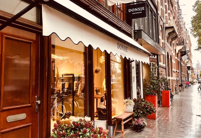 DONSJE OPENT FLAGSHIP STORE IN AMSTERDAM