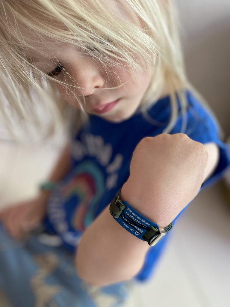 ethiek Kiezen Om toestemming te geven SOS BANDJES VOOR KINDEREN; DE MUSTHAVE VOOR DE ZOMER