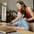 HOE BESCHERM JE JE KINDEREN TEGEN DE MEEST VOORKOMENDE ONLINE GEVAREN?