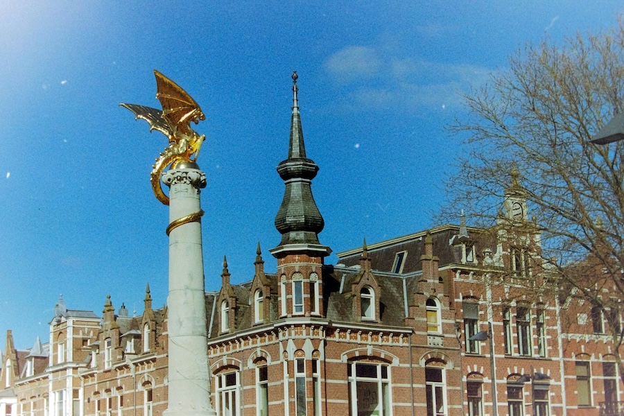 MET DE KINDEREN NAAR DEN BOSCH; TIPS 